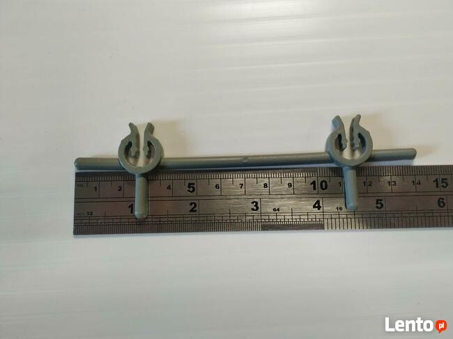 Strzemiona plastikowe do podmurówki dystans