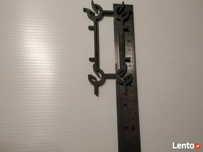 Strzemiona z tworzywa do słupków szczelinowych z felcem