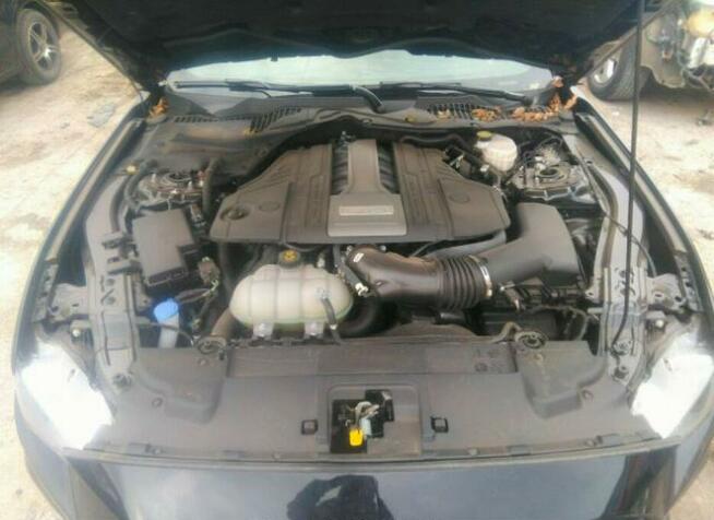 Ford Mustang 2020, 5.0L, po gradobiciu