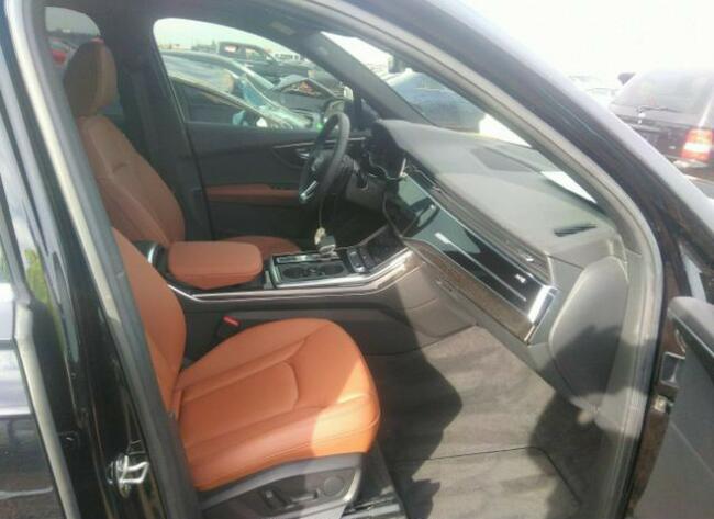 Audi Q7 2021, 2.0L, 4x4, PREMIUM, porysowany lakier