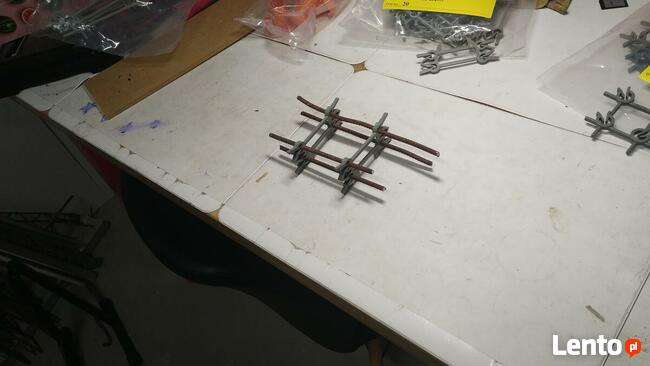 Strzemiona zbrojeniowe do słupków betonowych jarzma