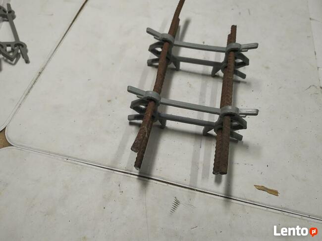 Strzemiona zbrojeniowe do słupków betonowych jarzma