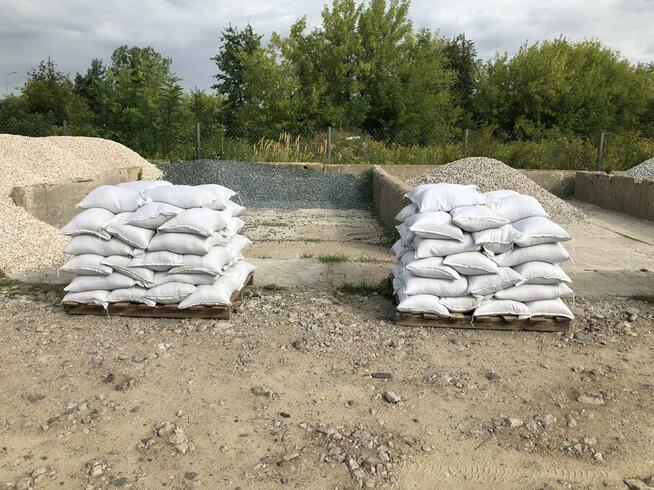 Atestowany PIASEK do piaskownic w workach 25 kg