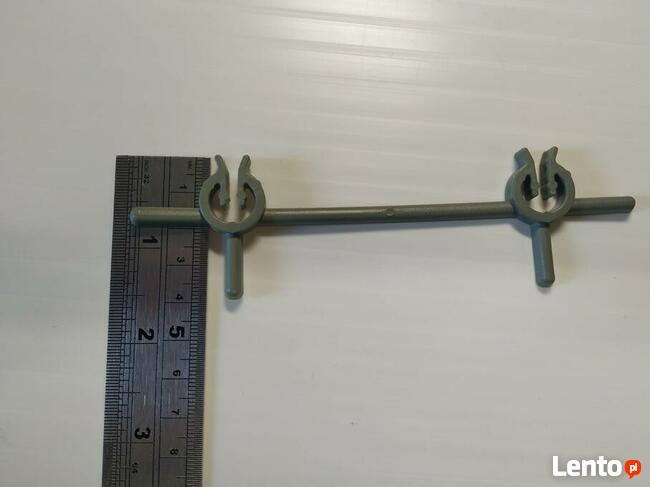 Strzemiona plastikowe do podmurówki dystans