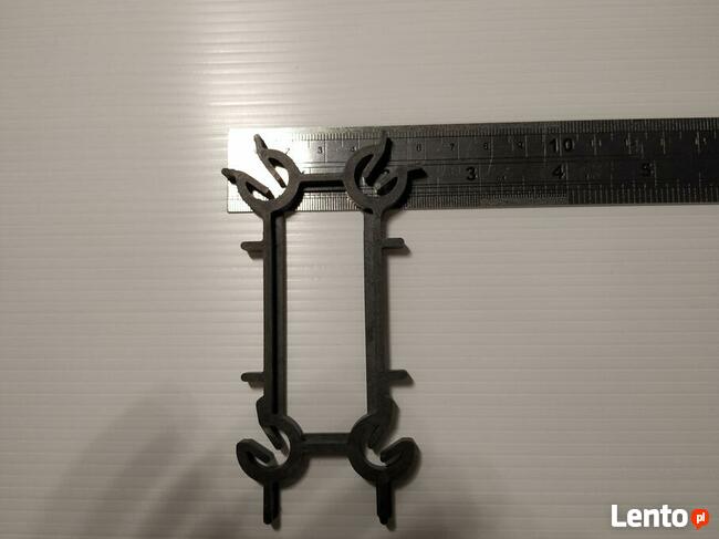 Strzemiona z tworzywa do słupków szczelinowych z felcem