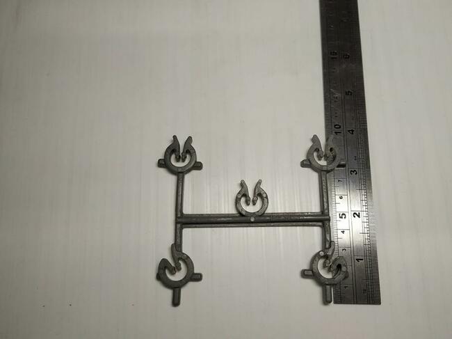 Strzemiona do ogrodzeń betonowych szczelinowych z felcem