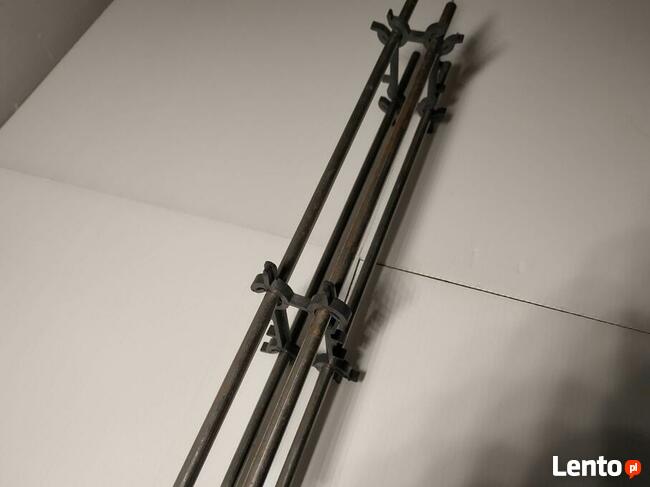 Jarzma z plastiku do słupków szczelinowych z felcem