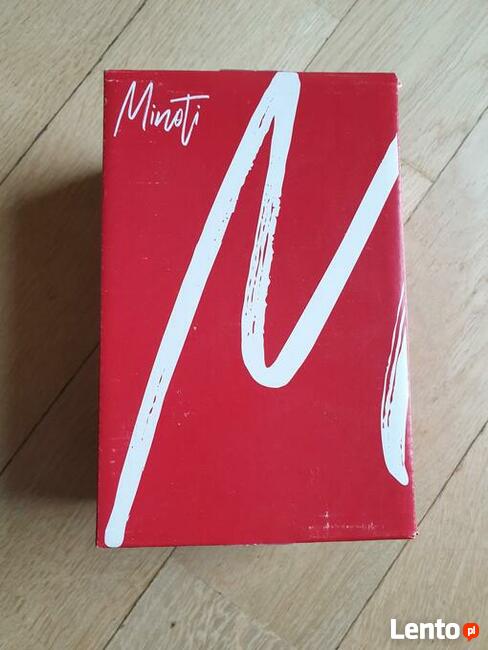 Sandały dziewczęce białe kwiatki Minoti błyszczące roz.21