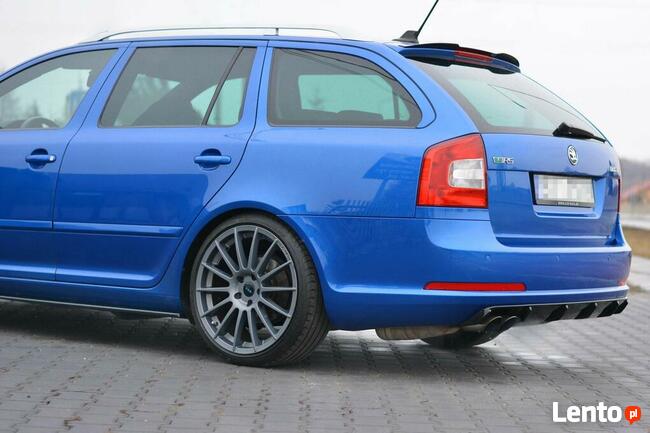 SKODA OCTAVI 2 KOMBI SPOIER DASZEK RS