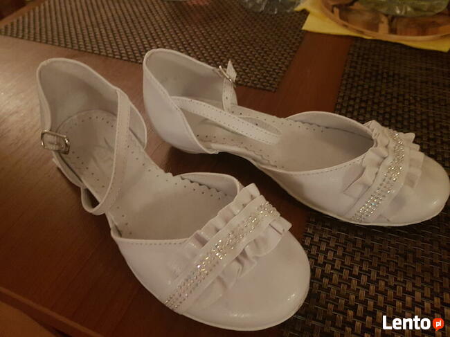 Sprzedam buciki komunijne