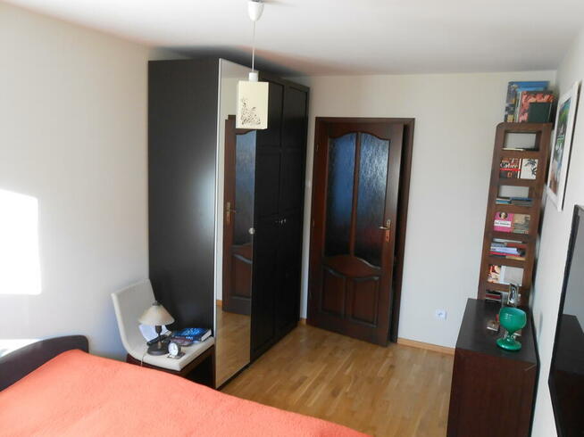 Mieszkanie-2/3 domu 54m2 z garażem