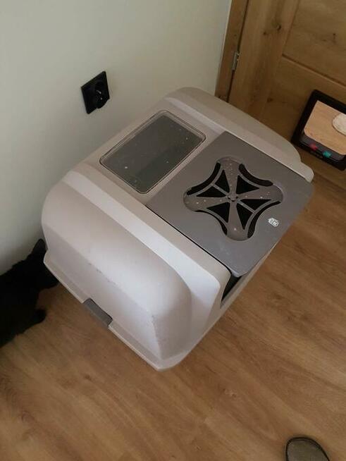 Kuweta samoczyszcząca