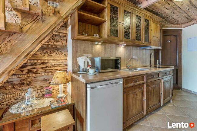 Ap. Bystra, Zakopane, widok na Tatry, wiosna Zakopane