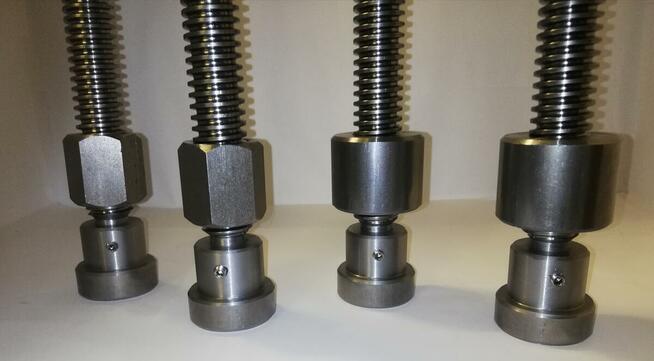 Śruba trapezowa tr 26x5 ścisk stolarski do pras imadło docis