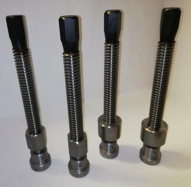 Śruba trapezowa tr 26x5 ścisk stolarski do pras imadło docis