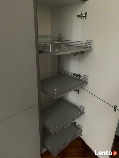 Bezuchwytowe niemieckie meble kuchenne Nobilia