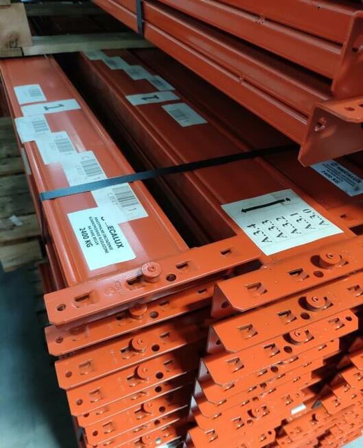 Używane regały Mecalux do magazynu