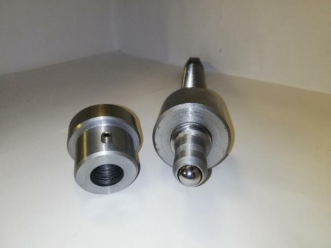 Śruba trapezowa tr 26x5 ścisk stolarski do pras imadło docis