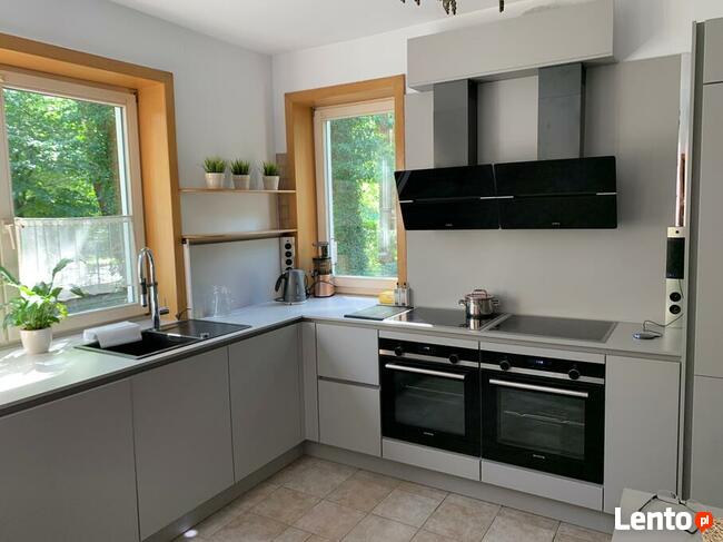 Bezuchwytowe niemieckie meble kuchenne Nobilia