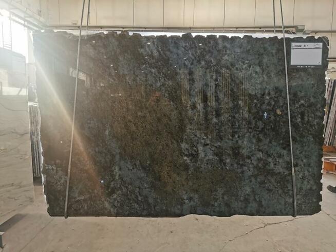 Kamień marmur granit konglomerat na blaty posadzki