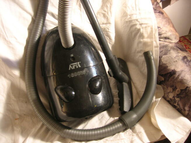 odkurzacz firmy AFK 2000 Wat z de.