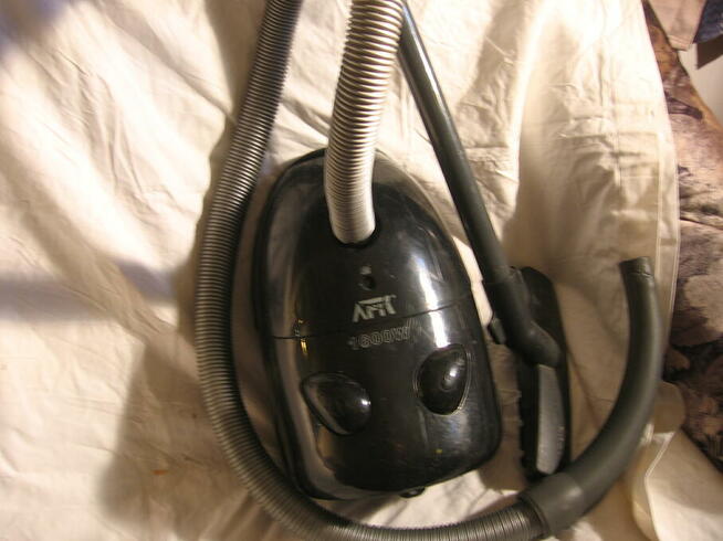 odkurzacz firmy AFK 2000 Wat z de.