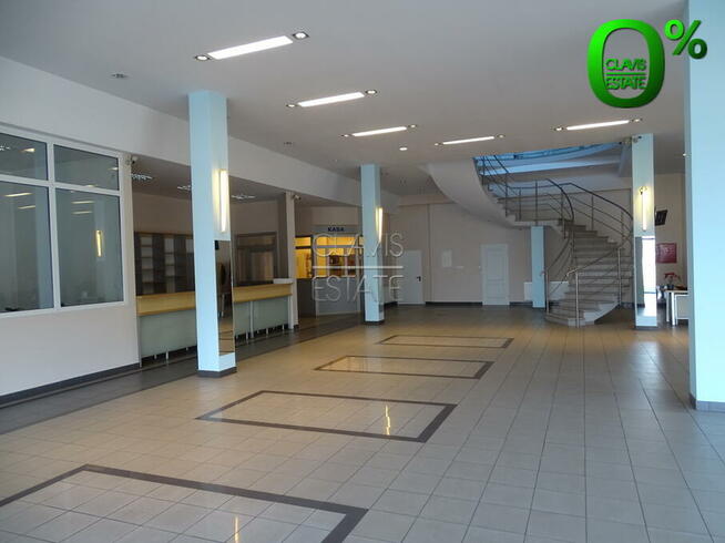 Budynek usługowo-handlowy przy obwodnicy