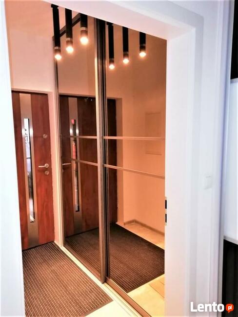 Szafy z drzwiami przesuwnymi na wymiar, zabudowa wnęk Bytom