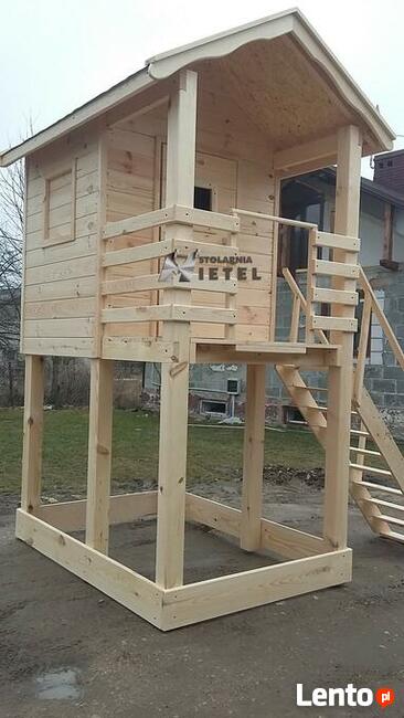 Domek dla małych dzieci plac zabaw ze zjeżdżalnią