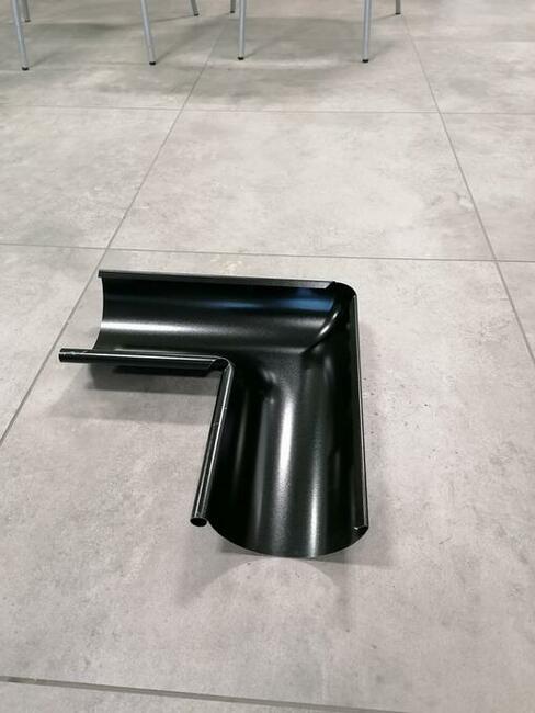 Narożniki do rynien metalowych, rynny, korytka METAL