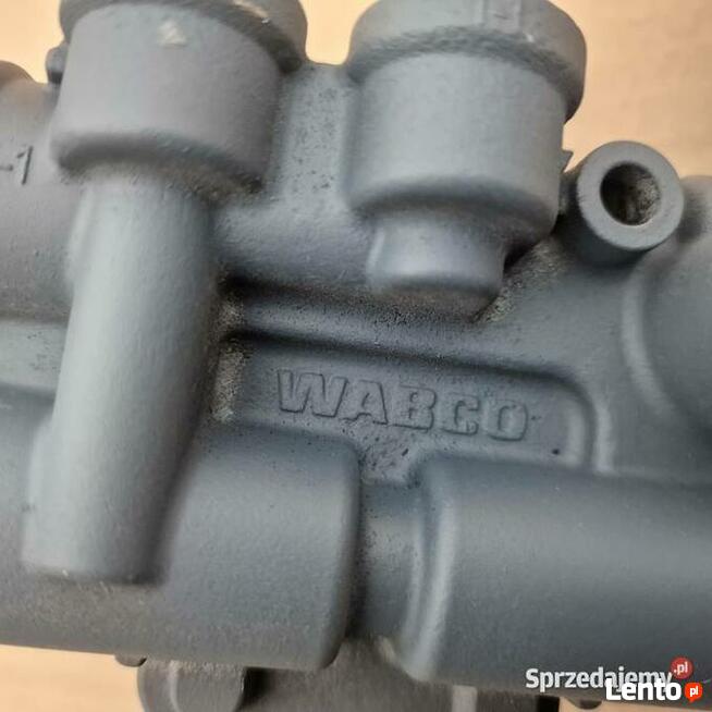 ZAWÓR REDUKTOR PEM WABCO 4615130000