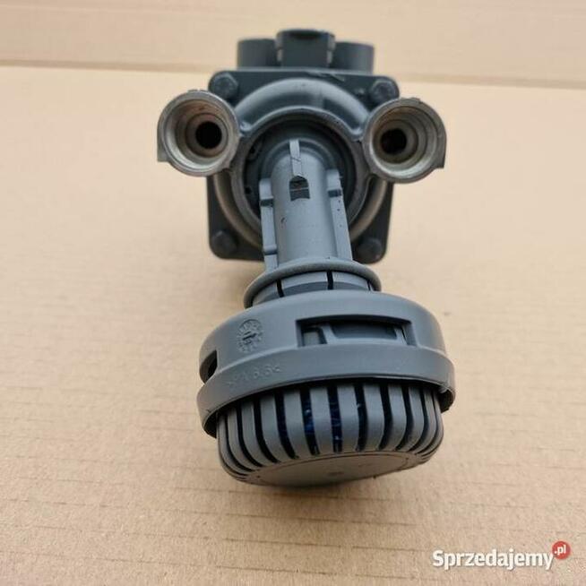 MERCEDES ZAWÓR GŁOWNY HAMULCA WABCO 4613192730