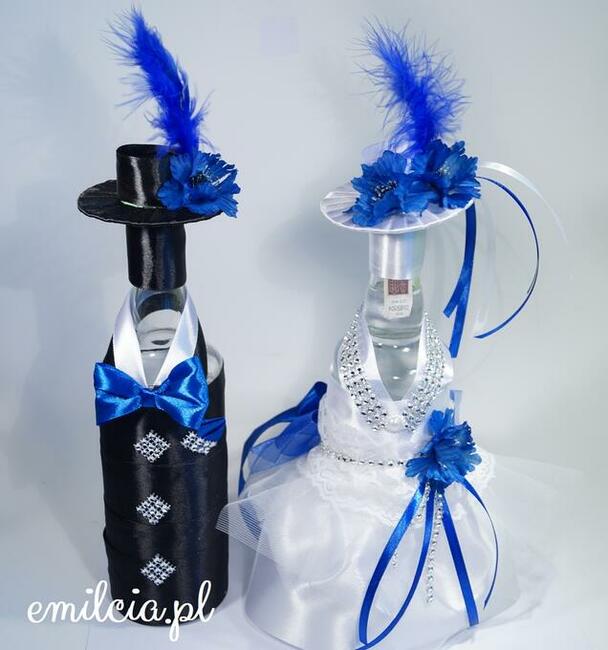 Szampański komplet. Ubranka na butelki Ślub