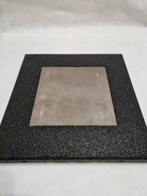 Płyta gumowa z betonen, świetna sprawa do ogrodu na dróżke ,