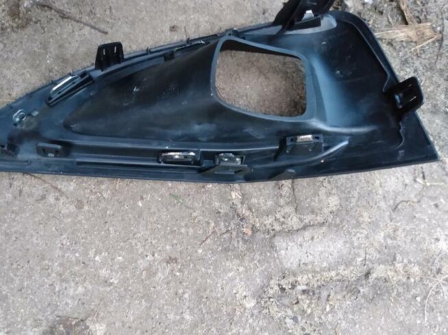 Sprzedam kratkę zderzaka przedniego peugeot 3008 strona R