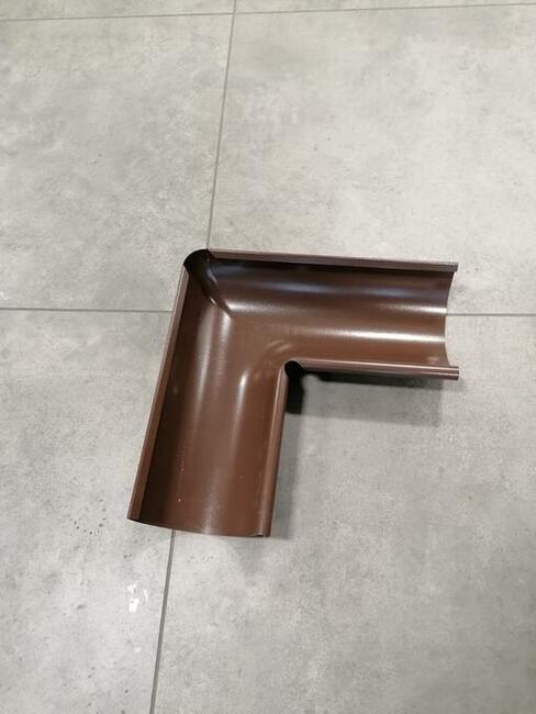 Narożniki do rynien metalowych, rynny, korytka METAL