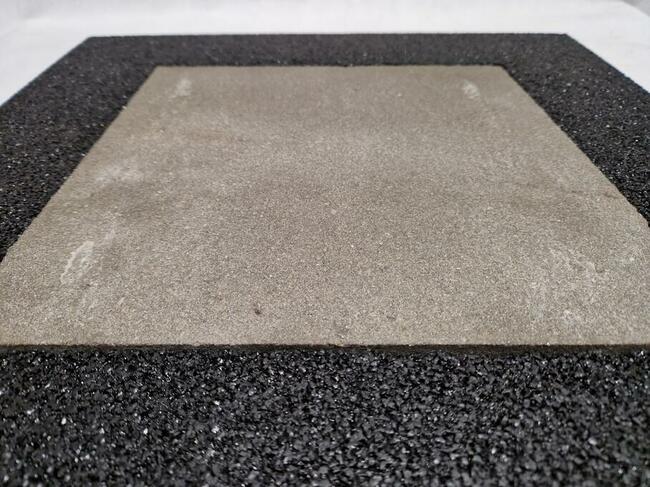 Płyta gumowa z betonen, świetna sprawa do ogrodu na dróżke ,