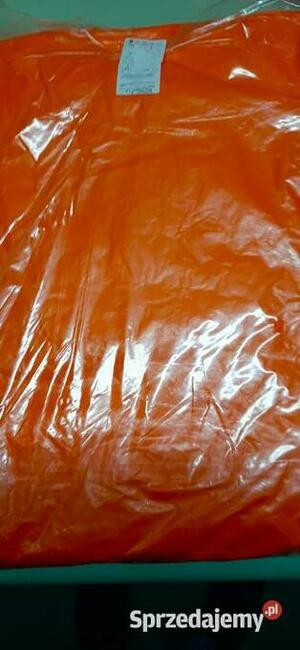 Odsprzedam 4 kpl. Kombinezony- wodno i wiatro odporne