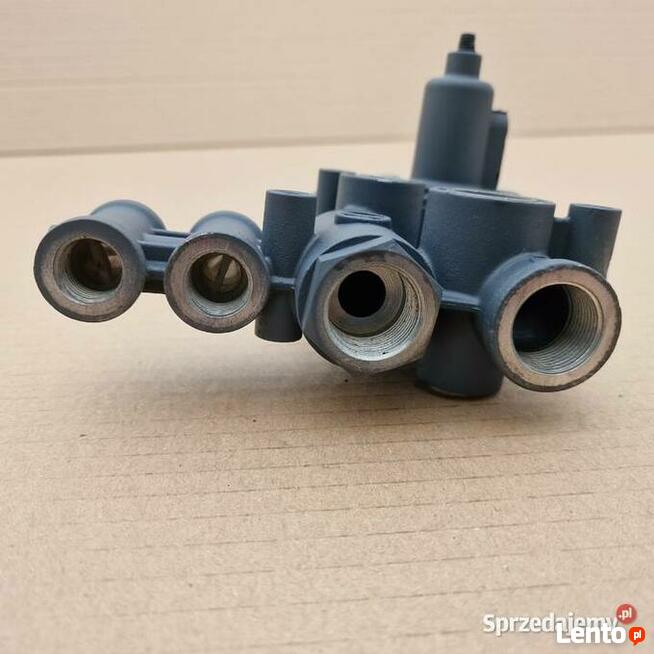 ZAWÓR REDUKTOR PEM WABCO 4615130000