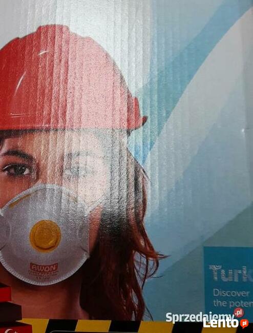 Odsprzedam 4 kpl. Kombinezony- wodno i wiatro odporne