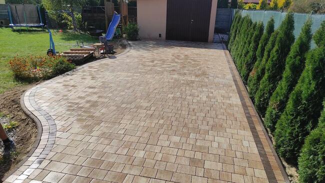 Brukarstwo, układanie kostki brukowej, usługi brukarskie