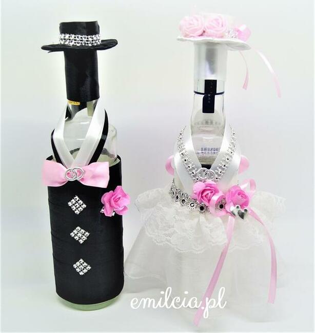 Szampański komplet. Ubranka na butelki Ślub