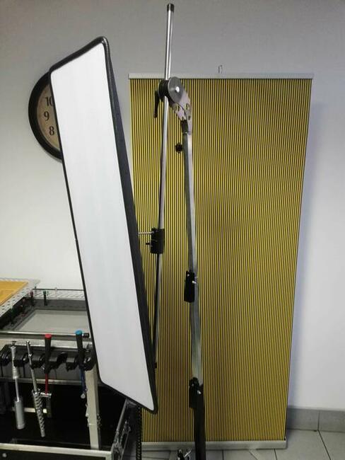 Lampa PdrStarTools na stojaku - promocja