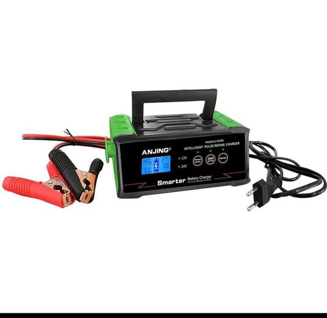 prostownik automatyczny 300{W 150Ah