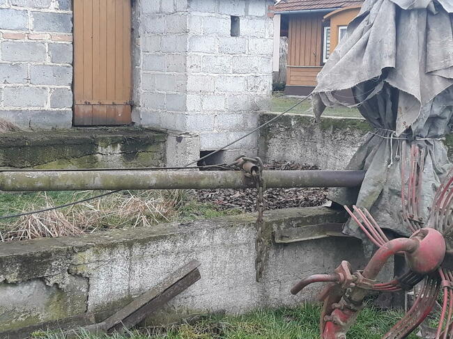 Cyklop ładowacz stacjonarny.