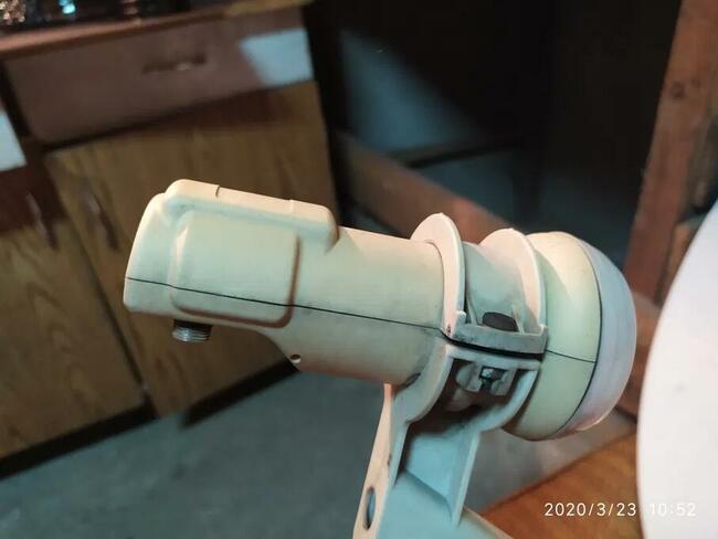 talerz anteny z konwerterem