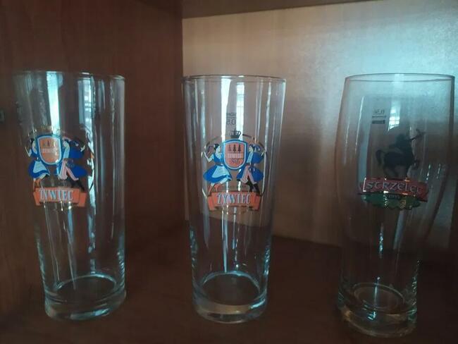 Kufle, szklanki, wafle/podkładki