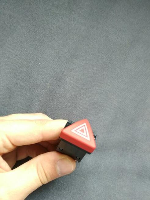 Przycisk świateł awaryjnych 1DIN Audi A3 8P 2003-2008