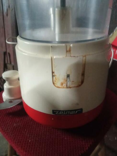 Sprzątanie starych domów, mieszkań, garaży posesji