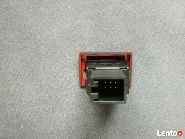 Przycisk świateł awaryjnych LIFT Audi A3 8P 2009-2013